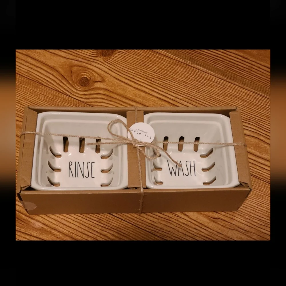 Rae Dunn Fruit Baskets Rinse Wash - Picture 2 of 2